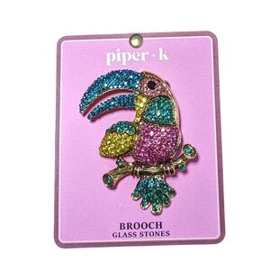 NWT Piper K Multicolor Toucan Brooch W/Glass Stones